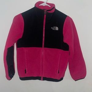 North face windbreaker jacket for girls. Size 7-8
